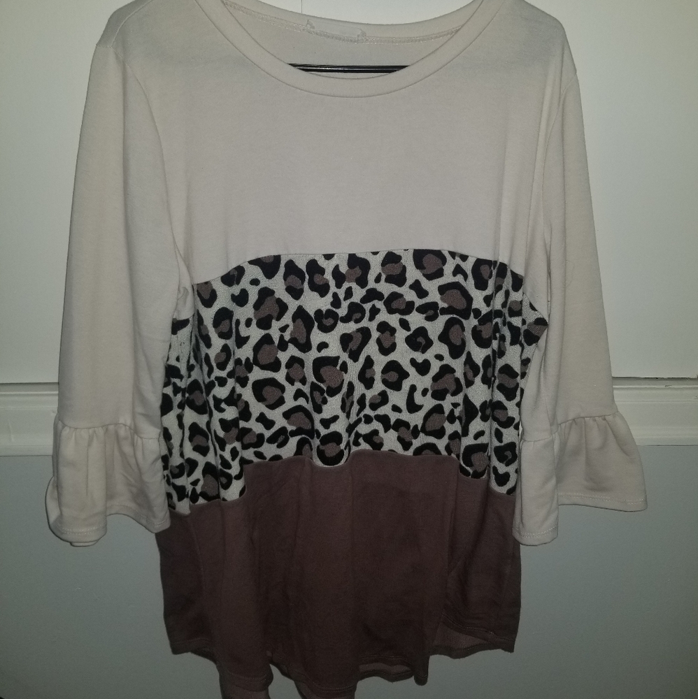 Boutique 3/4 sleeve top